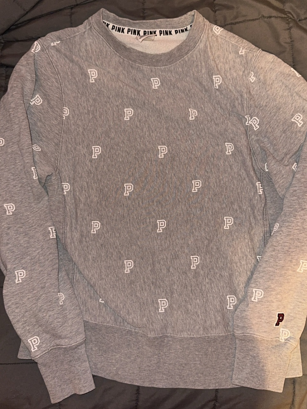 PINK Victoria's Secret Heather Gray 'P' Logo Crewneck Sweatshirt